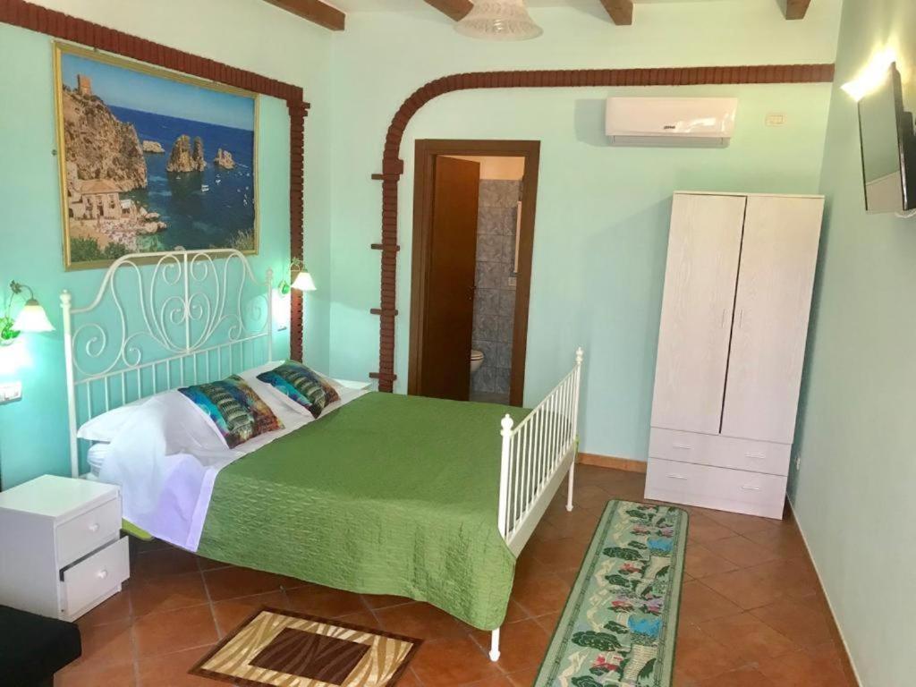 B&B Teodora Gaggi Bagian luar foto